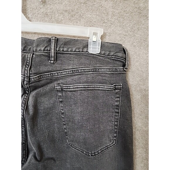 Gap Jeans Mens 38x32 Gray Wash Straight Leg Cotton NEW - Picture 5 of 8